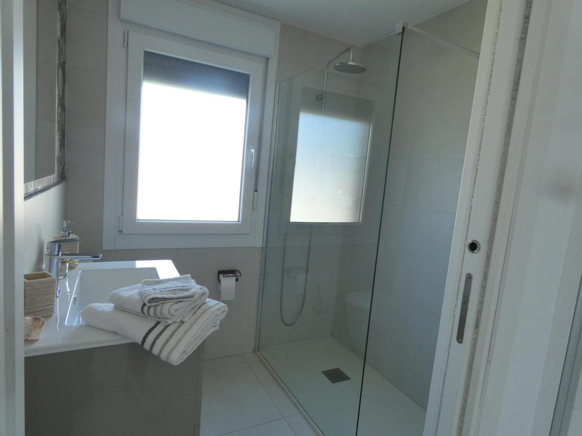 Chalet De Diseno Moderno En Sanxenxo Luaran gambar