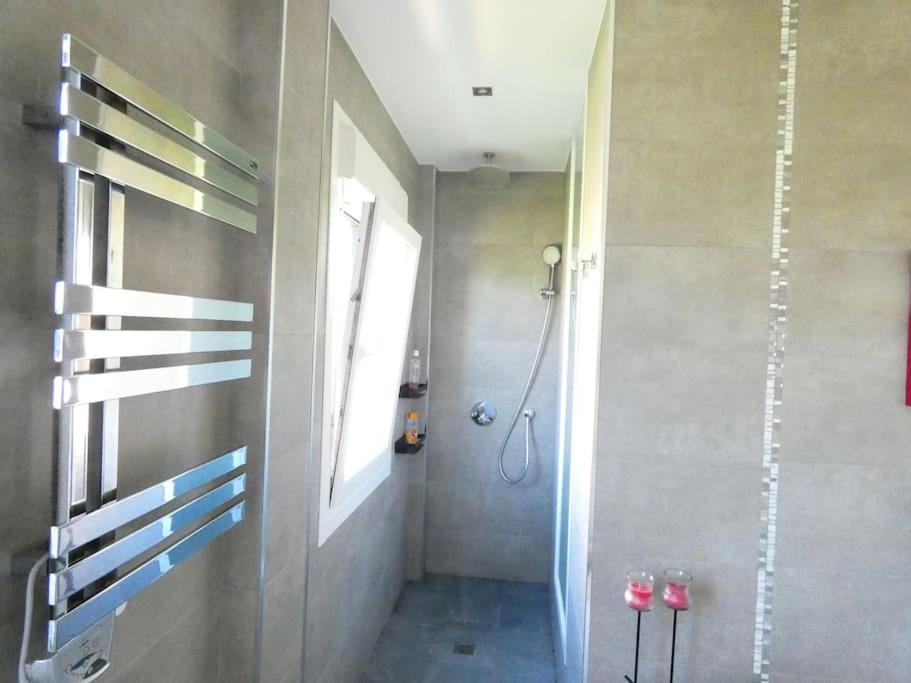Chalet De Diseno Moderno En Sanxenxo Luaran gambar