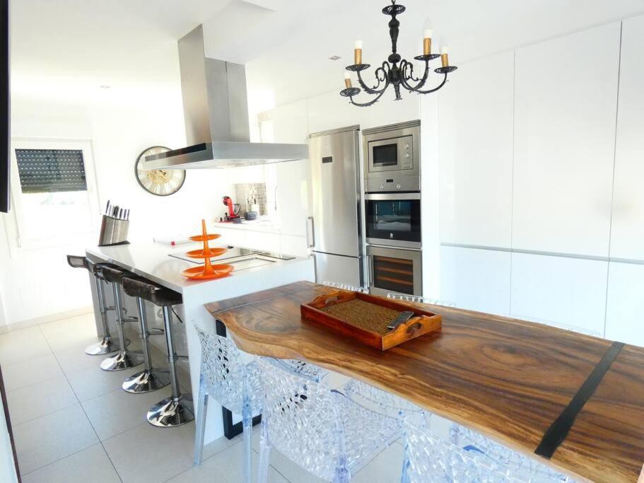 Chalet De Diseno Moderno En Sanxenxo Luaran gambar