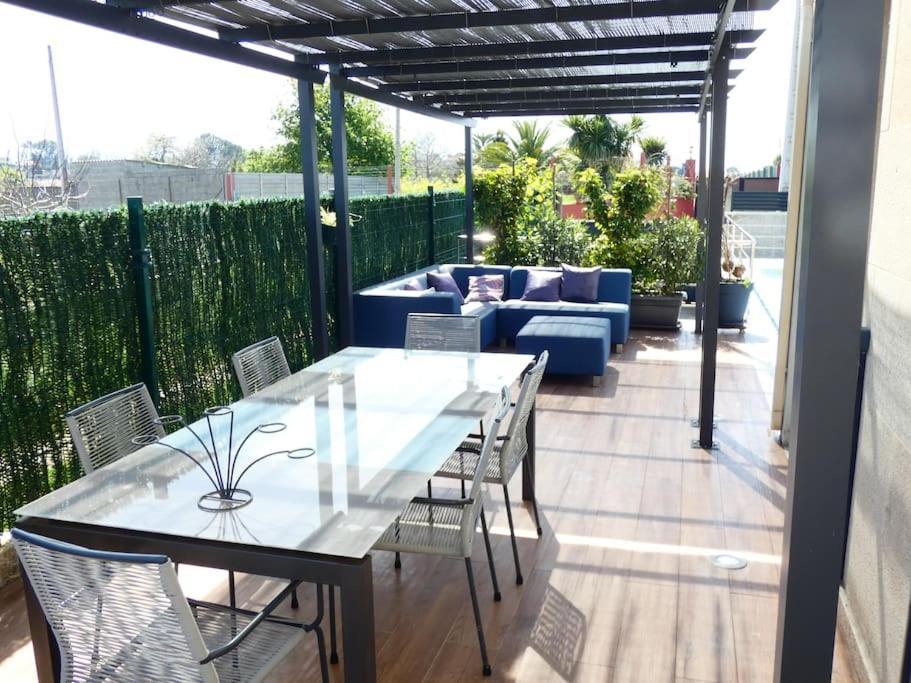 Chalet De Diseno Moderno En Sanxenxo Luaran gambar